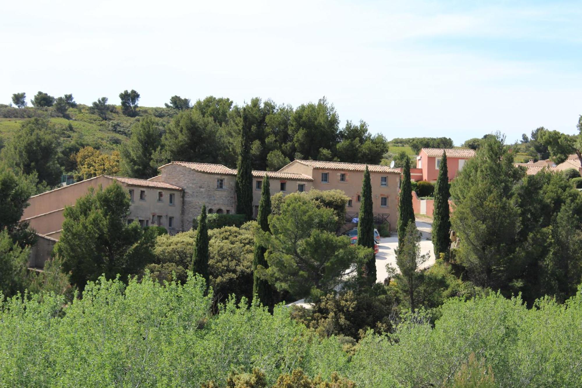 Les Garrigues De La Vallee Des Baux * Paradou