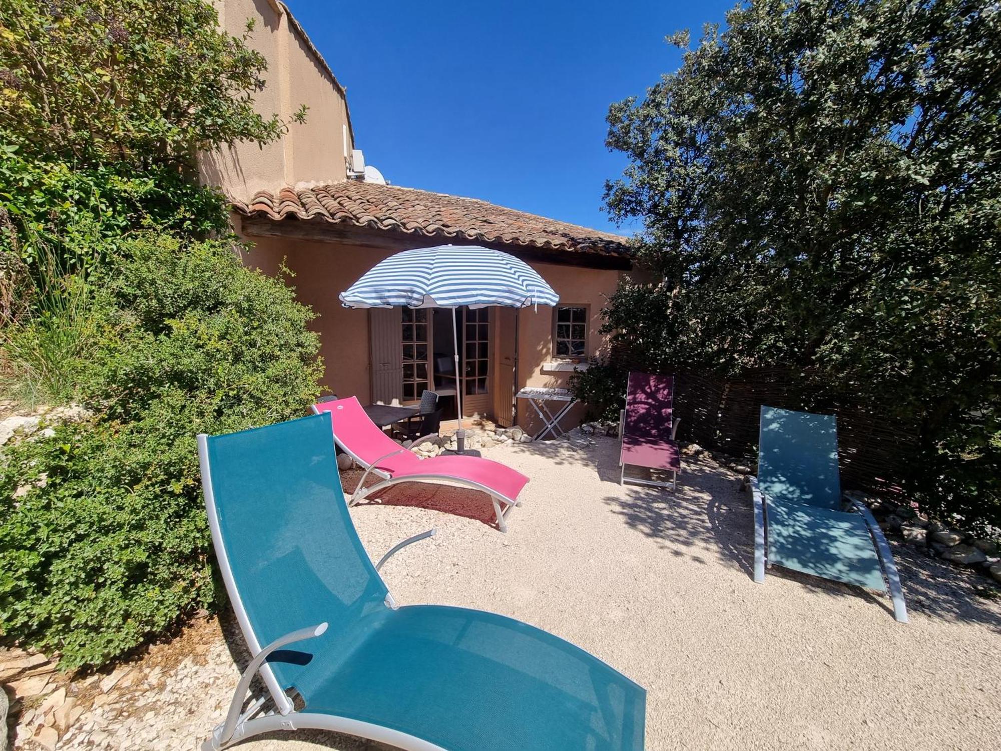 Vakantiepark Les Garrigues De La Vallee Des Baux Paradou